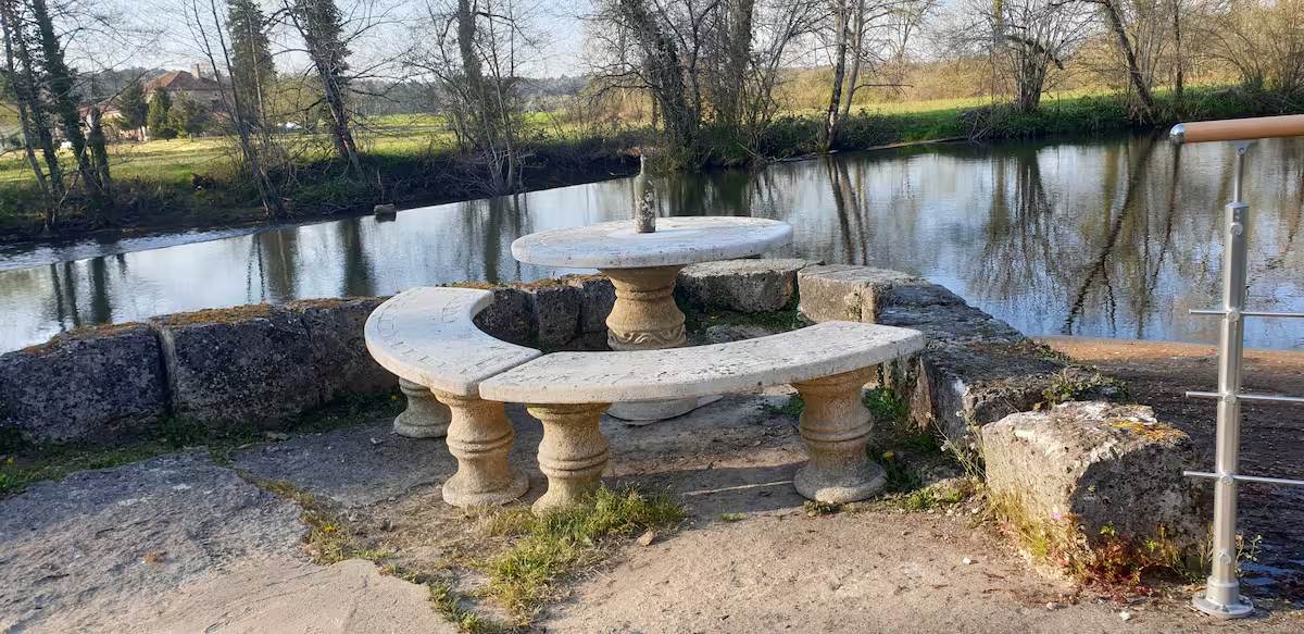 Terrasse vue rivière